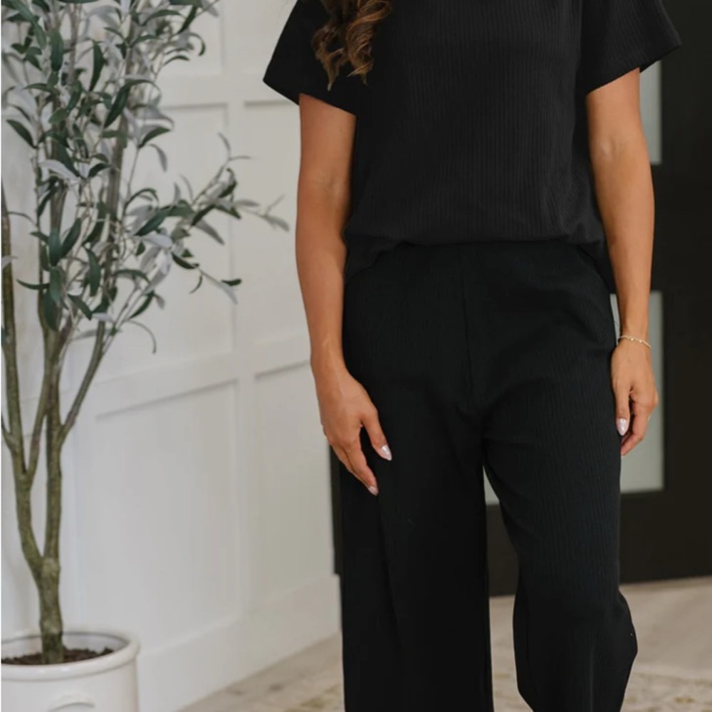 Honey Mark Black Culottes and matching Black Long Sleeve Top